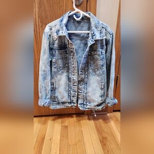 Amazon Essentials Washed Denim Jean Jacket